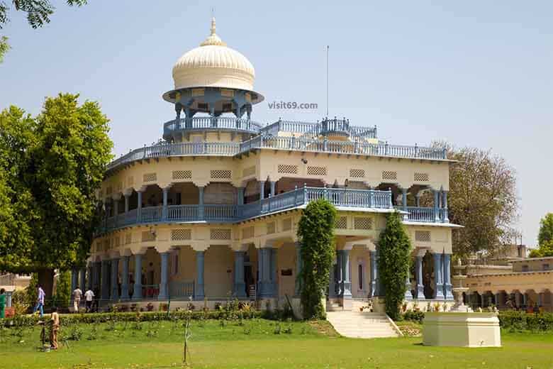 Anand Bhawan Museum, Prayagraj: